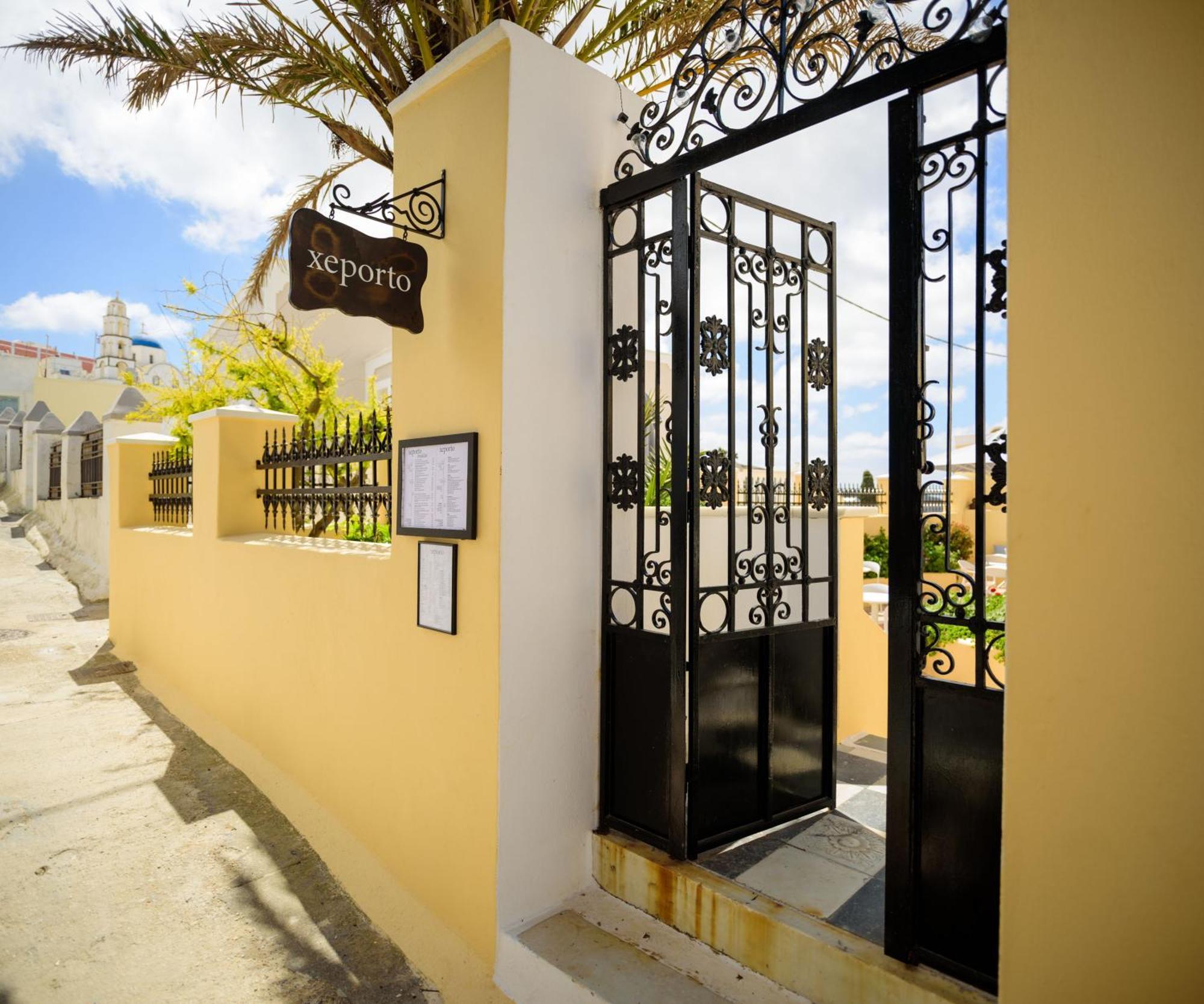 Ikio Concept Santorini Hotel Pyrgos Kallistis Exterior photo