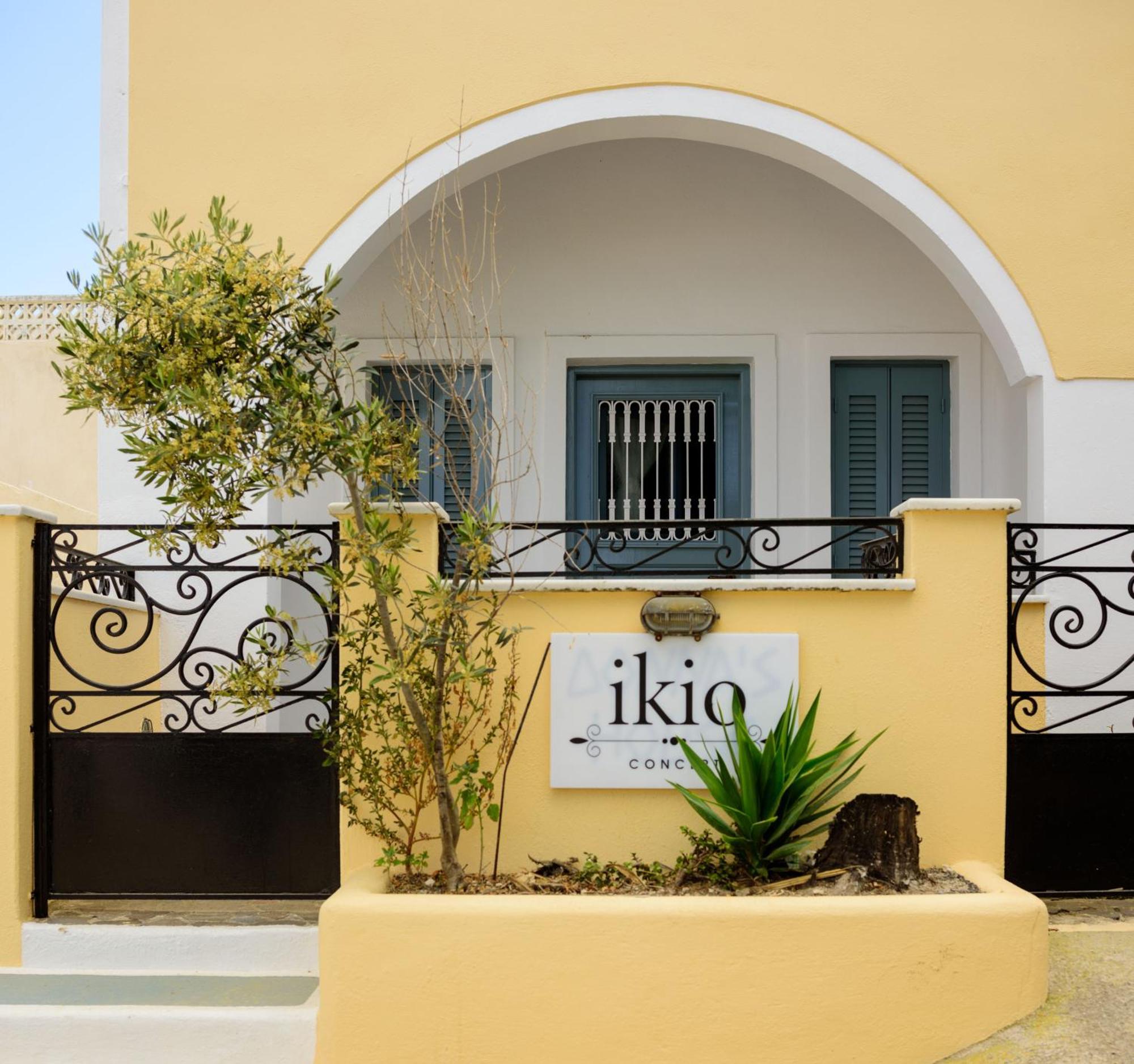 Ikio Concept Santorini Hotel Pyrgos Kallistis Exterior photo