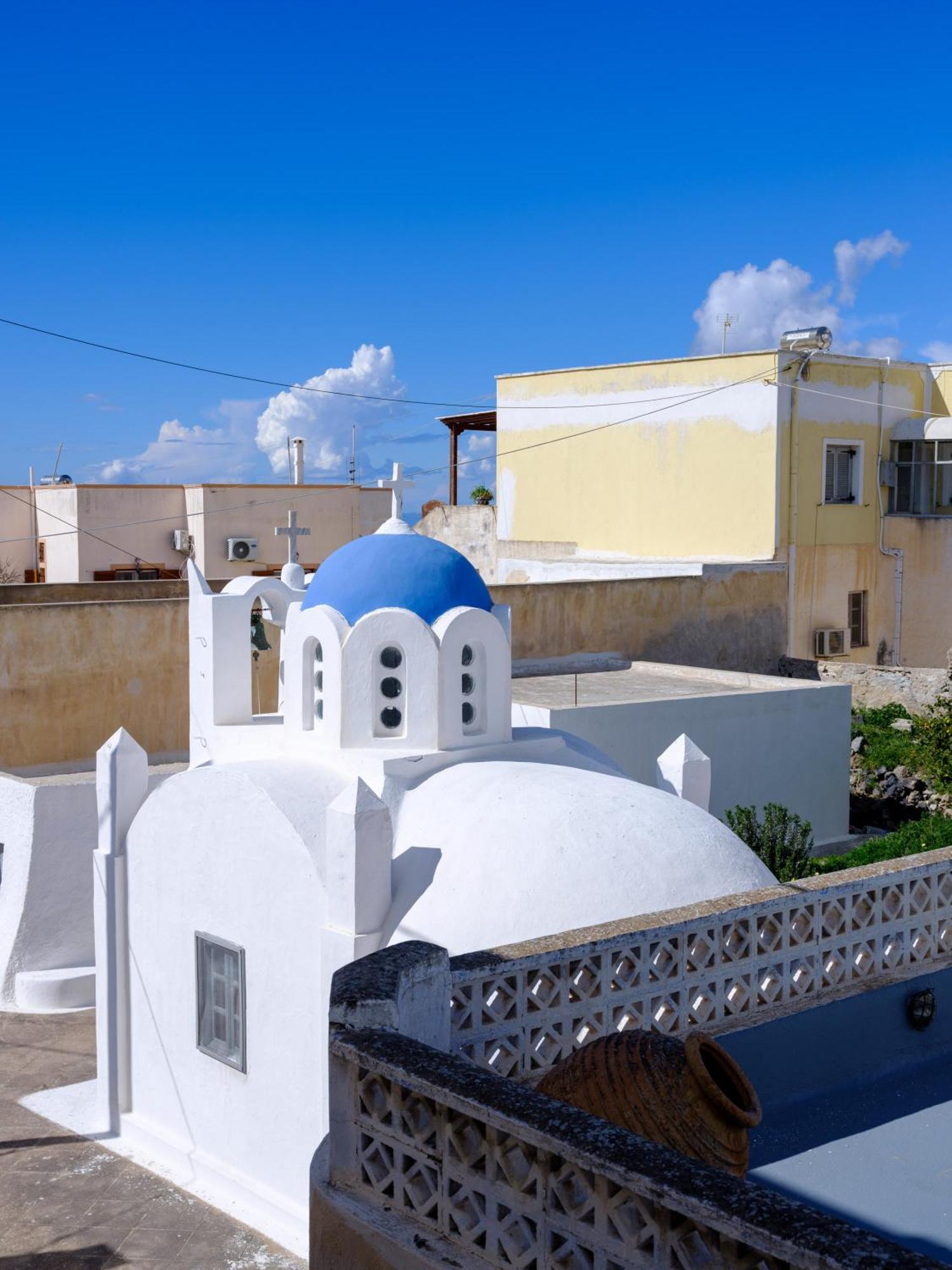 Ikio Concept Santorini Hotel Pyrgos Kallistis Exterior photo