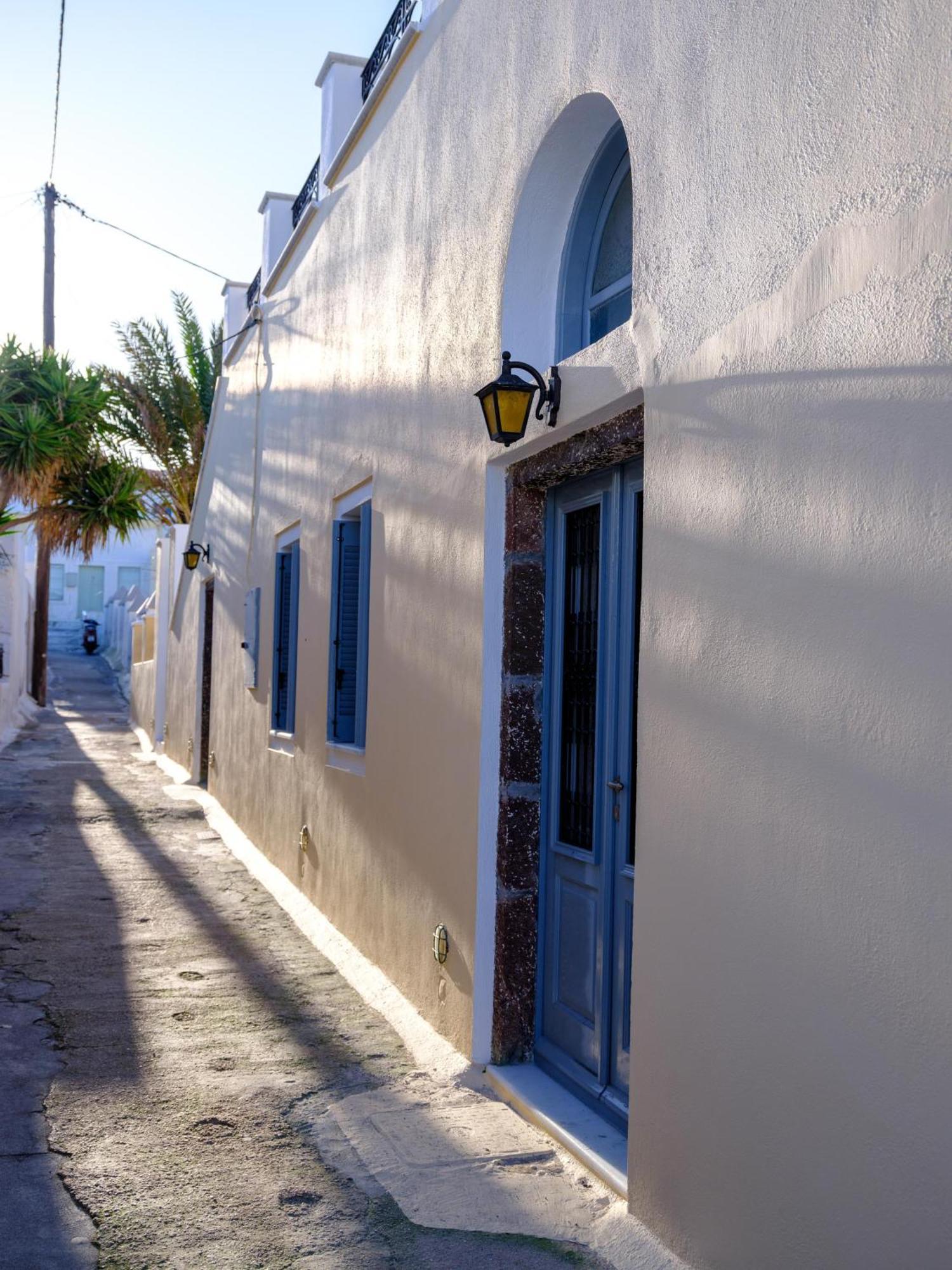 Ikio Concept Santorini Hotel Pyrgos Kallistis Exterior photo