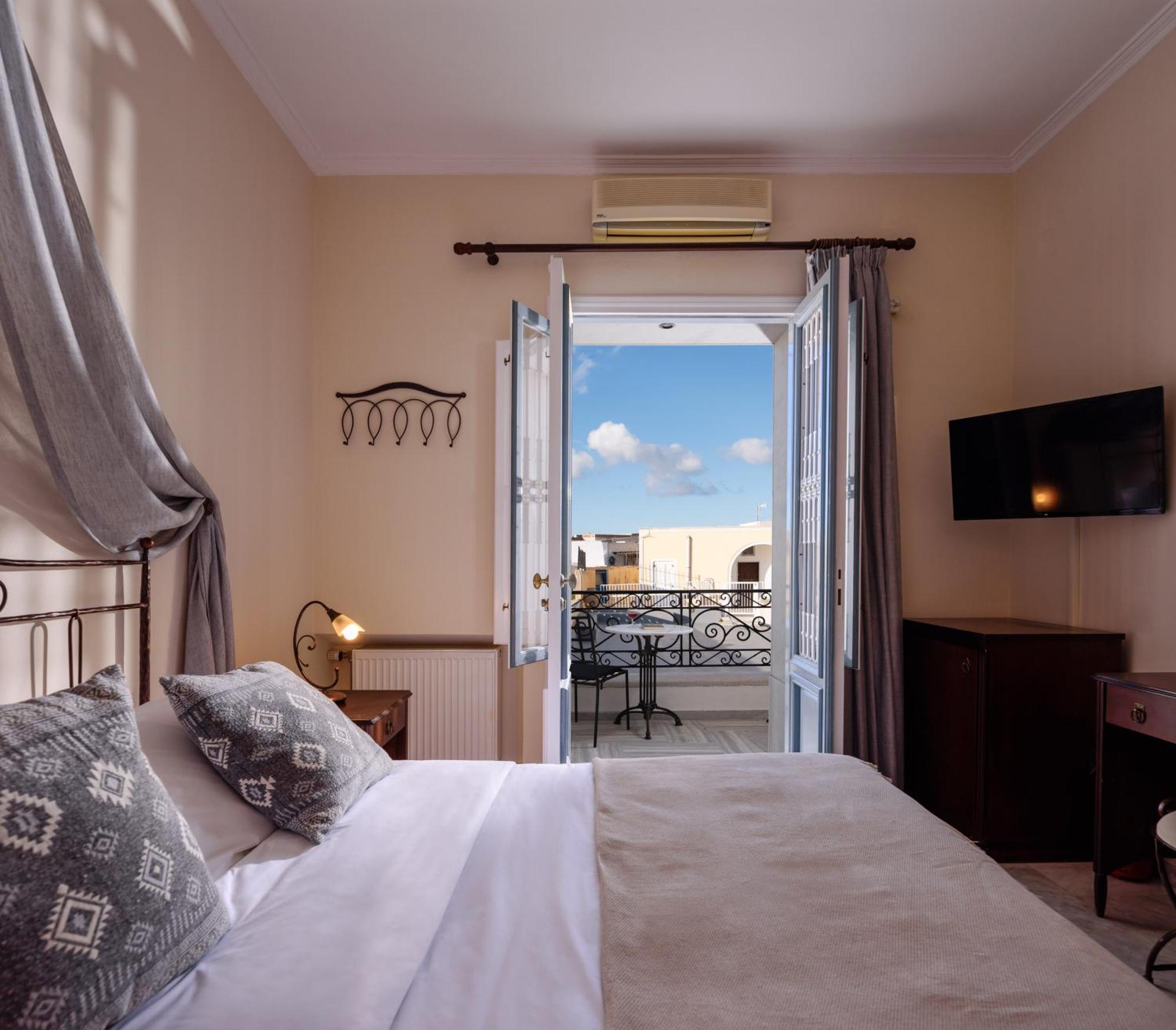 Ikio Concept Santorini Hotel Pyrgos Kallistis Exterior photo
