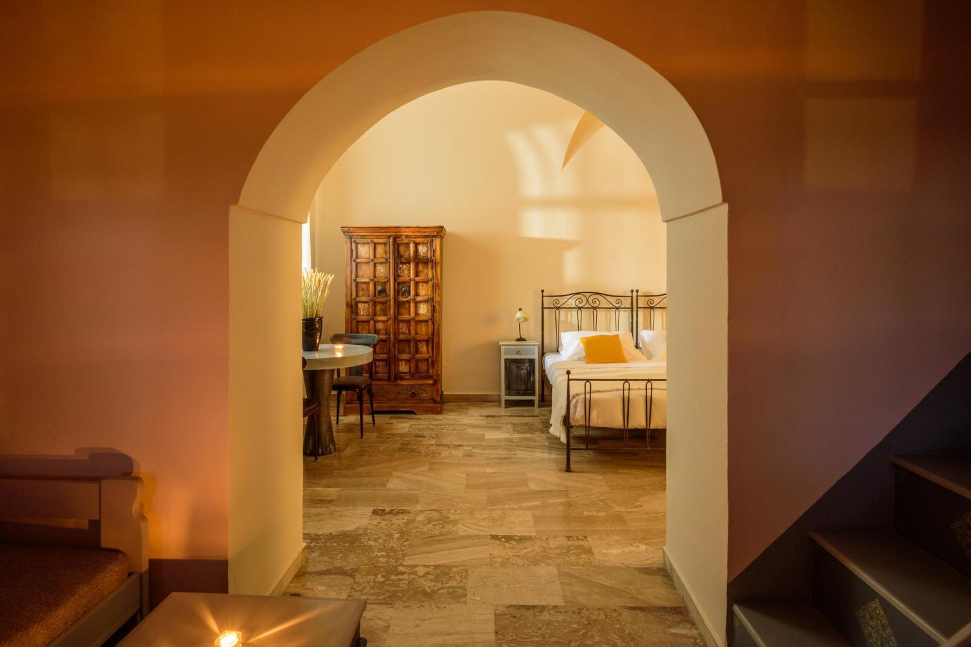Ikio Concept Santorini Hotel Pyrgos Kallistis Exterior photo