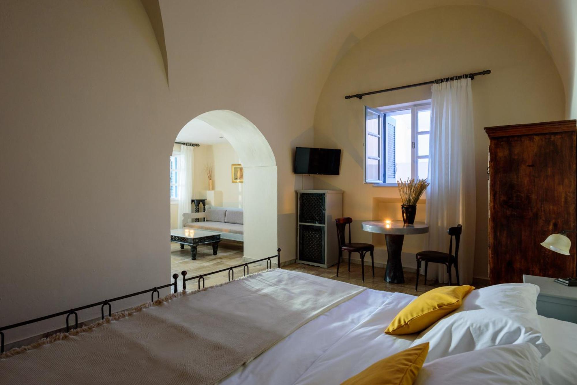 Ikio Concept Santorini Hotel Pyrgos Kallistis Exterior photo